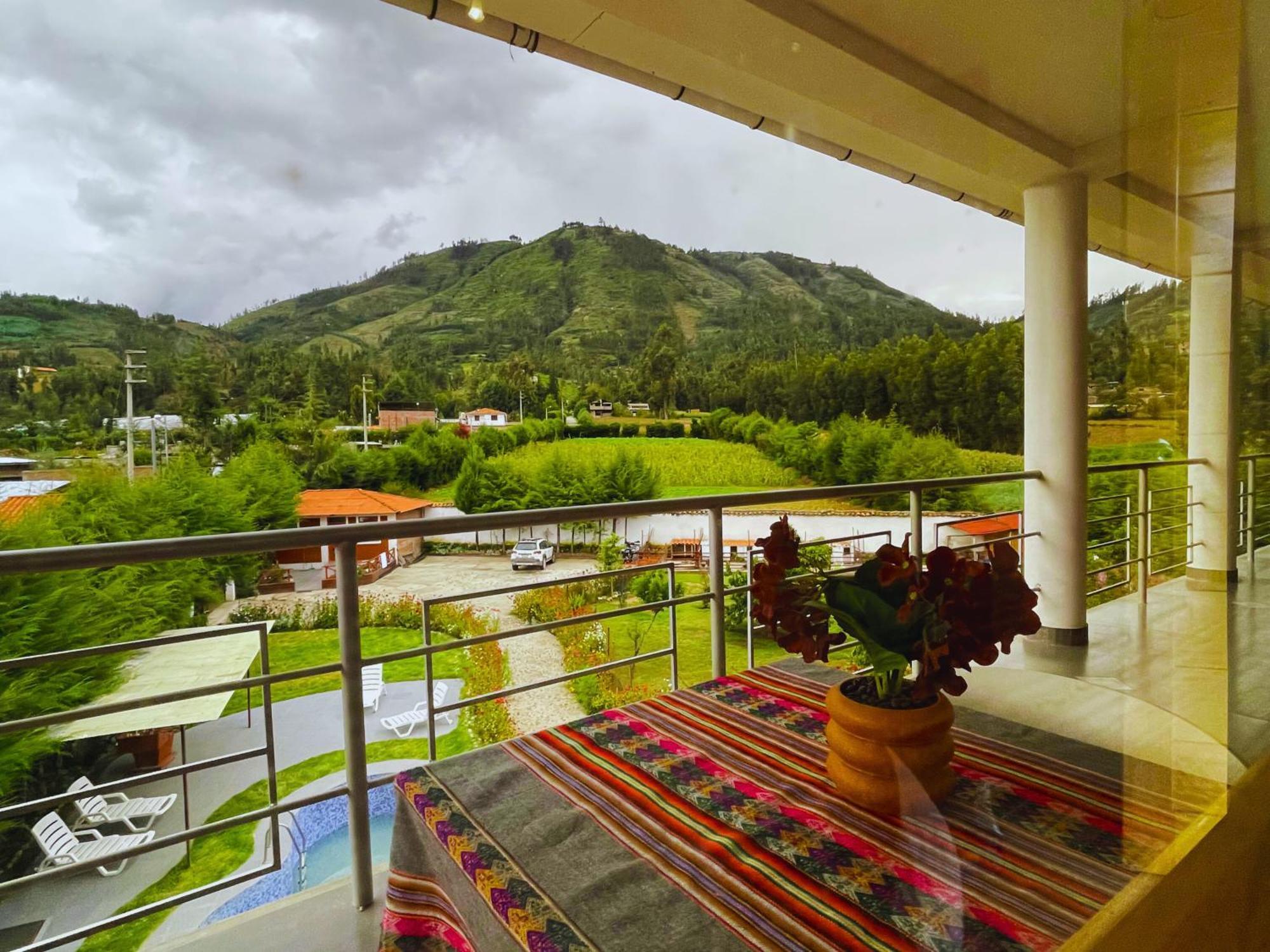 Runaway Eco Hotel Carhuaz Bagian luar foto
